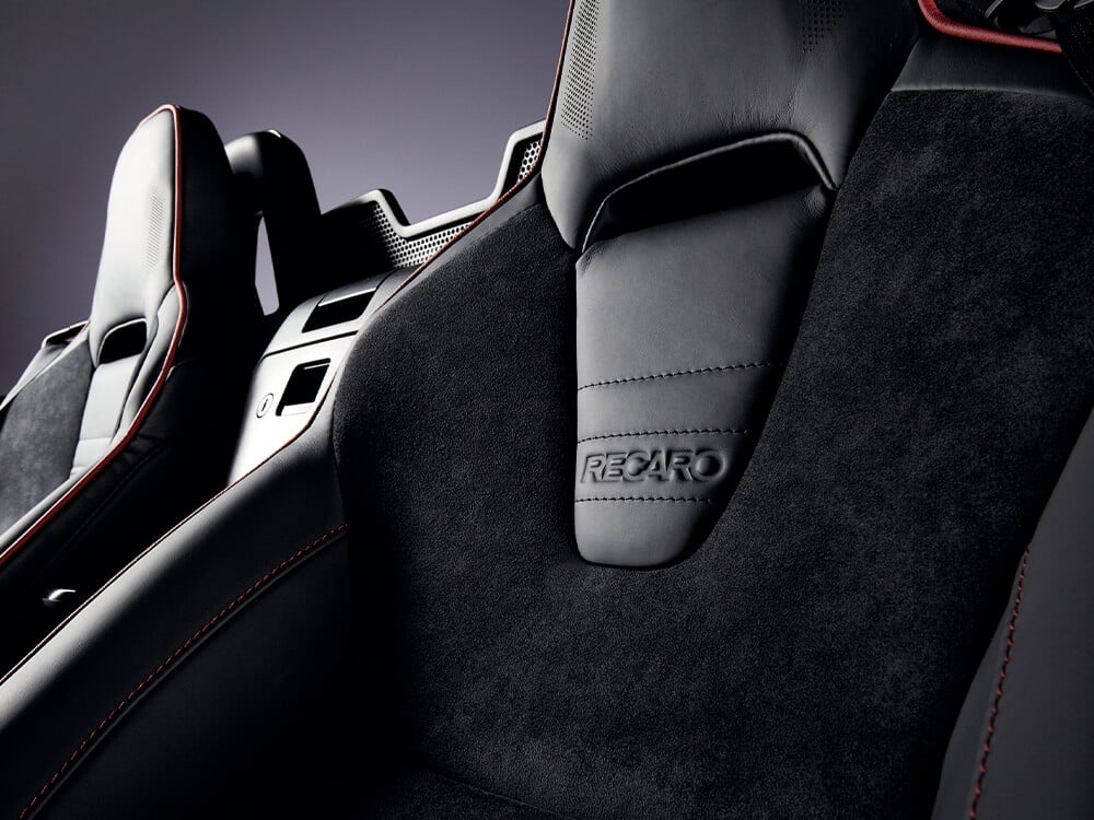 Nappa leather and Alcantara® trimmed Recaro® sport seats